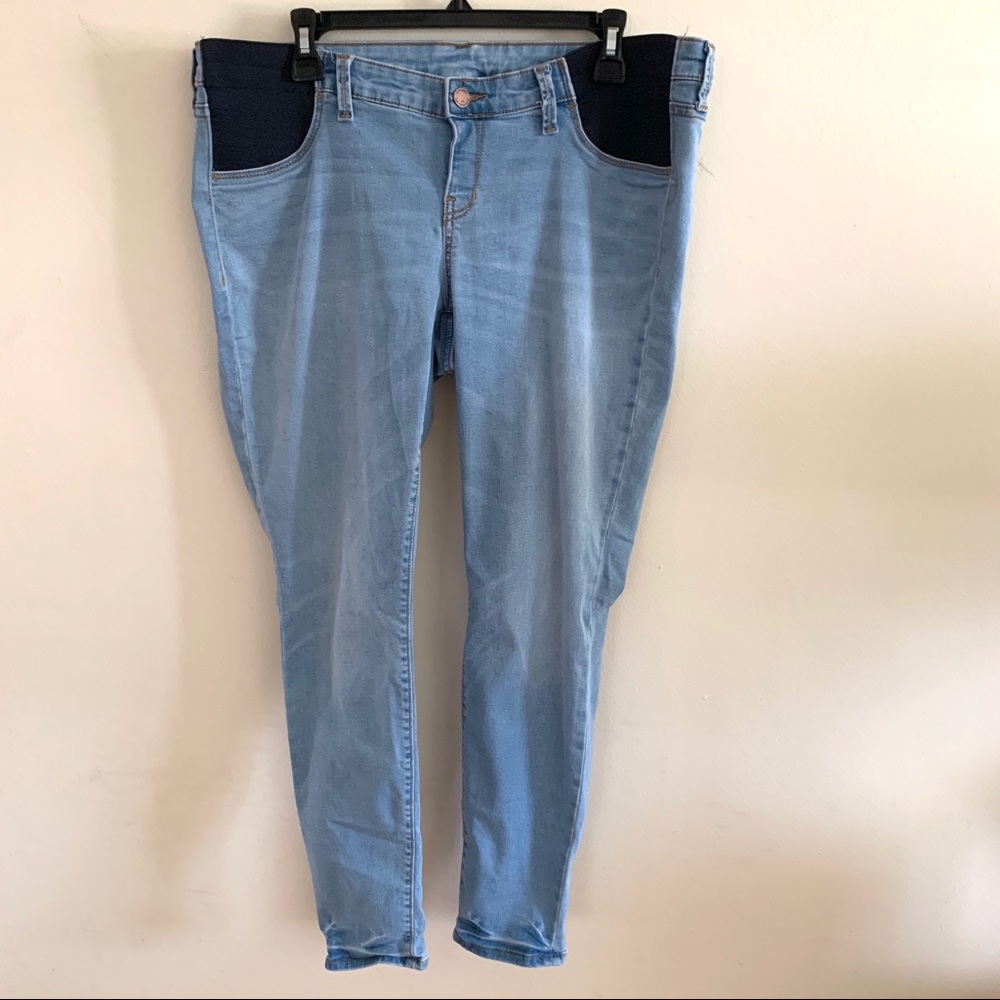 Old navy maternity jeans